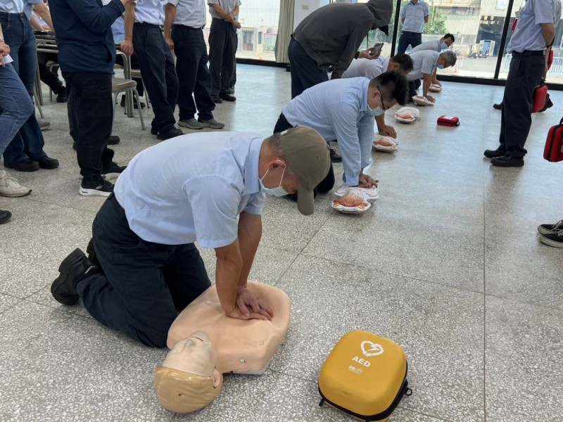 CPR+AED急救教育訓練 | 台灣玻璃工業股份有限公司-鹿港廠