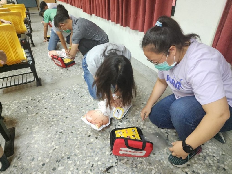 CPR+AED急救教育訓練 | 雲林縣私立淵明國民中學