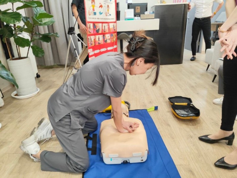 CPR+AED急救教育訓練 | 花漾國際美學診所