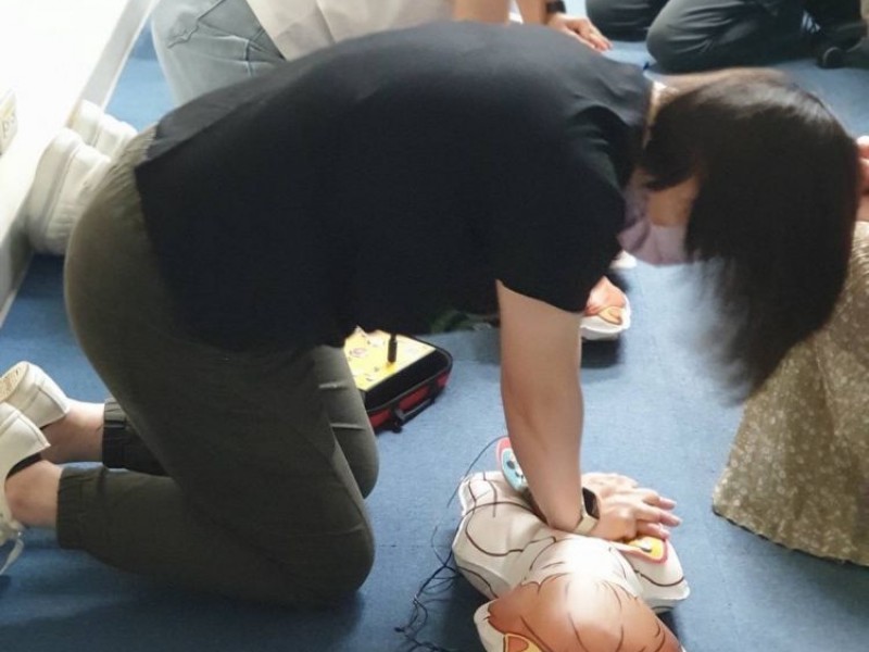 CPR+AED急救教育訓練 | 華星光通科技股份有限公司