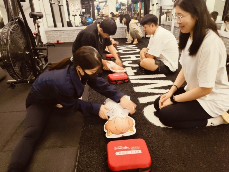 CPR+AED急救教育訓練 | 驅動創意股份有限公司 | Switch ON妳的運動空間