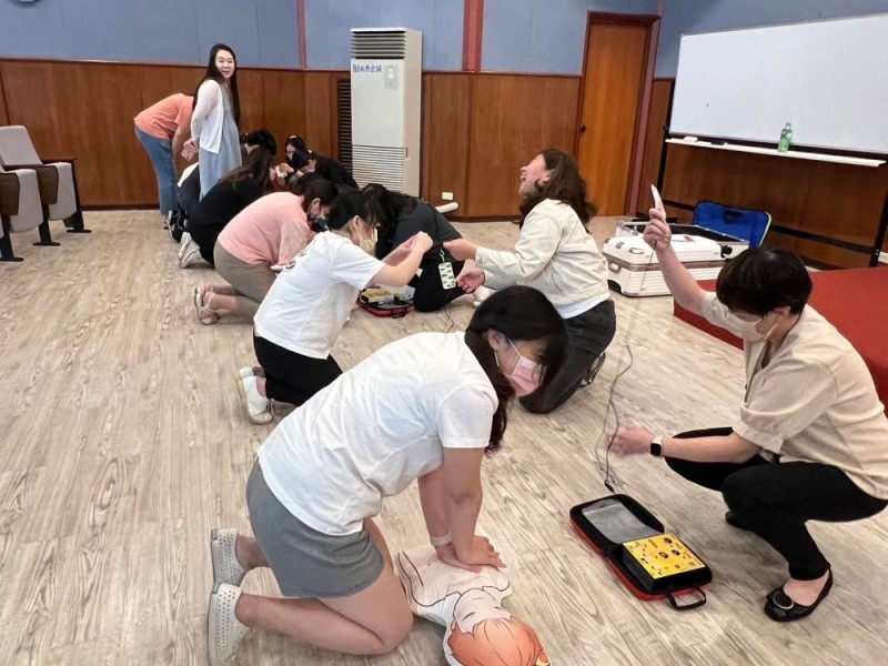 CPR+AED急救教育訓練 | 社團法人新竹市竹安公益慈善服務協會+社會處