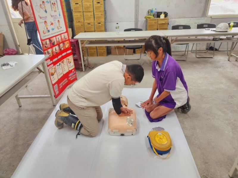 CPR+AED急救教育訓練 | 晃茂營造股份有限公司 | 新莊工地工務所